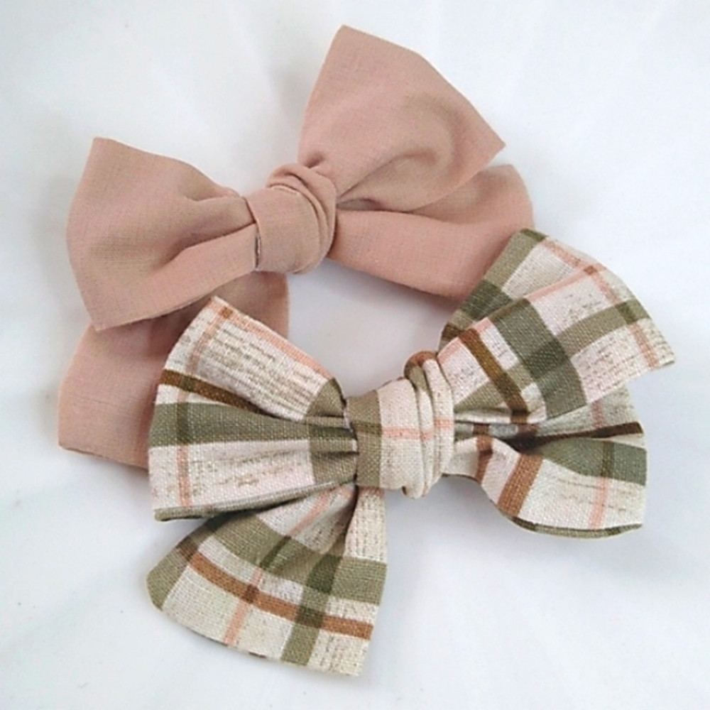Dog Hair Bows - Set of 2 Bows for Pets with clip 3"